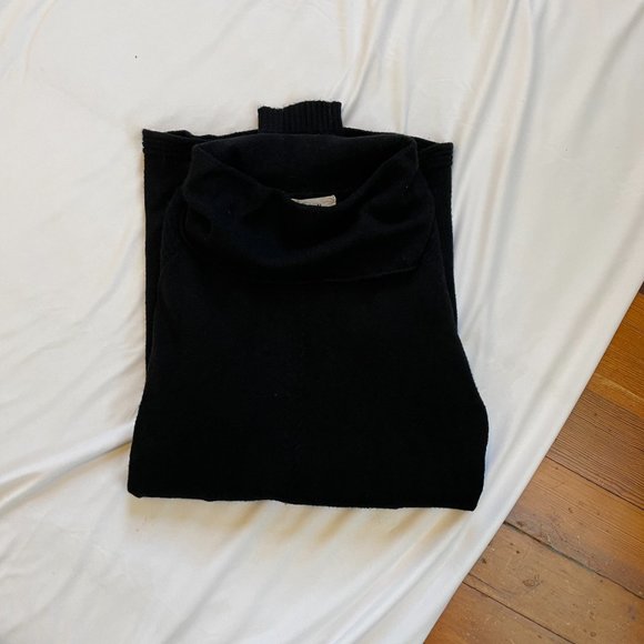 Meo Meli Turtle Neck Sweater - Picture 5 of 5